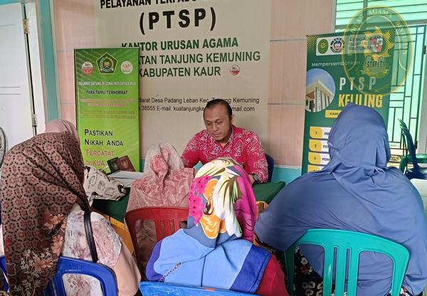19 SIDANG DI LUAR GEDUNG PA BINTUHAN TERAKHIR TAHUN 2025 DISERBU MASYARAKAT2