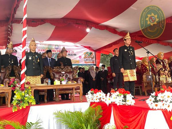 54 HUT KABUPATEN KAUR KE 22 TAHUN 2025 MEMBANGUN DAN MENCINTAI KAUR DALAM BINGKAI PERSAUDARAAN