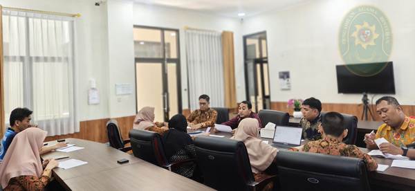 79 RAPAT TIM PENILAI REWARD PUNISHMENT 2025 2