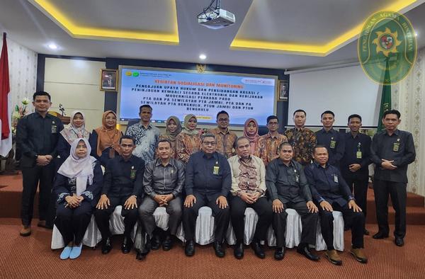 56 PA BINTUHAN IKUTI SOSIALISASI DAN MONITORING PENYELESAIAN PERKARA ELEKTRONIK DI PTA JAMBI3