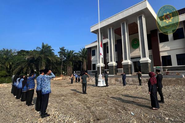 57 UPACARA HARI LAHIR PANCASILA DI PA BINTUHAN PANCASILA JIWA PEMERSATU BANGSA MENUJU INDONESIA EMAS TAHUN 20452