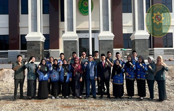 57 UPACARA HARI LAHIR PANCASILA DI PA BINTUHAN PANCASILA JIWA PEMERSATU BANGSA MENUJU INDONESIA EMAS TAHUN 20453
