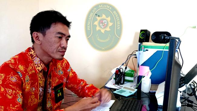 19. DATA KEPEGAWAIAN PENGADILAN AGAMA BINTUHAN DIMONITORING PUSAT 1