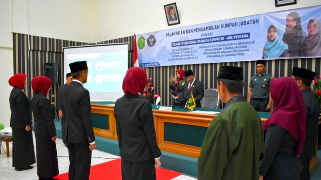 28. Pejabat Fungsional Pranata Komputer Ahli Pertama PA Bintuhan Dilantik 2