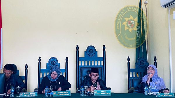 43. PEMBINAAN KETUA PENGADILAN TINGGI AGAMA BENGKULU DI PENGADILAN AGAMA BINTUHAN