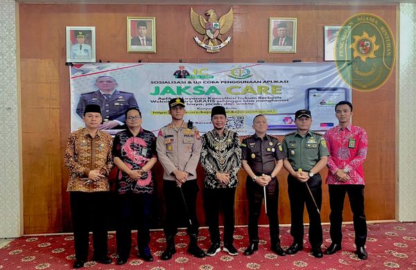 52 SOSIALISASI APLIKASI JAKSA CARE KETUA PA BINTUHAN INI MEMBANTU MASYARAKAT