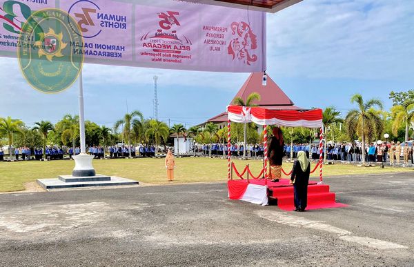 83 UPACARA SPESIAL UNTUK SELURUH IBU PA BINTUHAN HADIRI UNDANGAN PEMKAB KAUR2