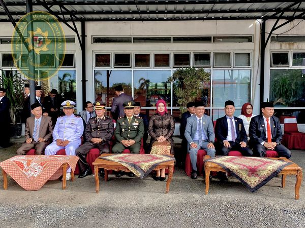 83 UPACARA SPESIAL UNTUK SELURUH IBU PA BINTUHAN HADIRI UNDANGAN PEMKAB KAUR3